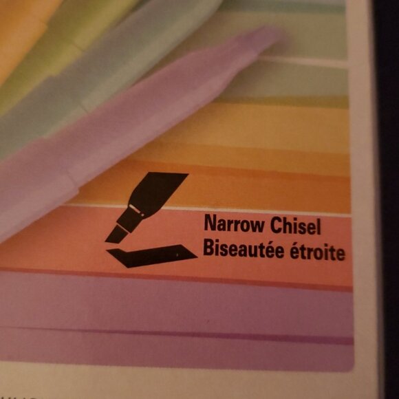 School Supplies: Sharpie highlighter pens and Avery binder dividers NWT - Picture 3 of 4